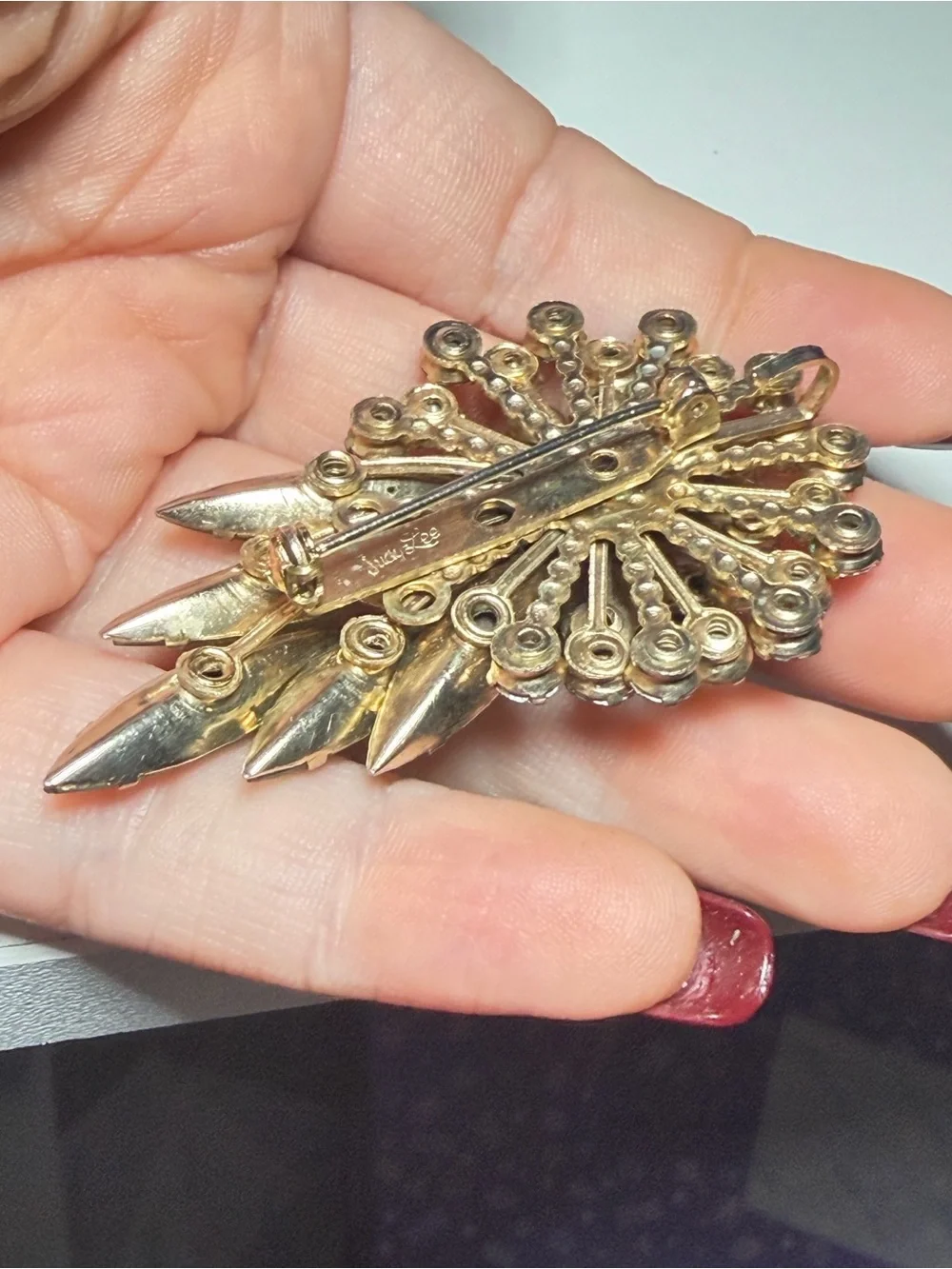Judy Lee Vintage Green Rhinestone Brooch Pendant Aurora Borealis Peridot Floral
